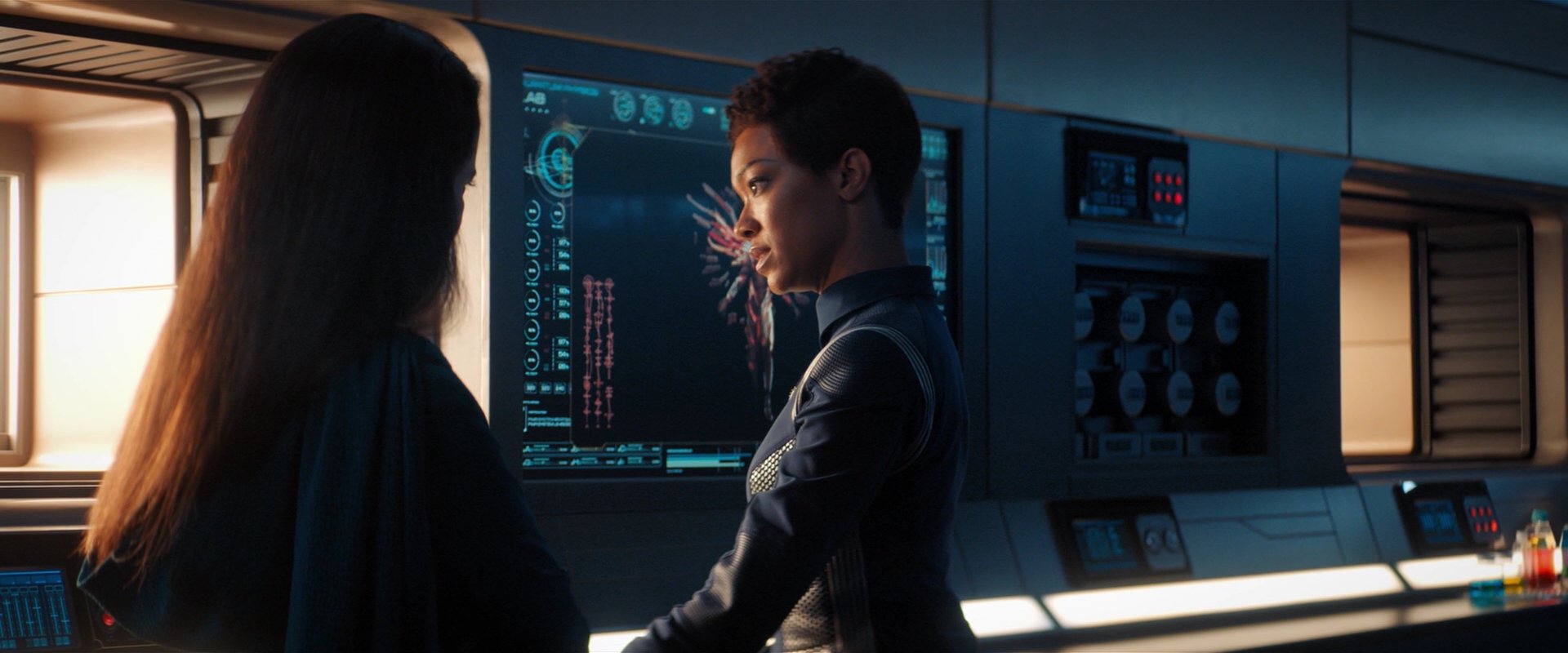 extant_StarTrekDiscovery_2x03-PointOfLight_03482.jpg