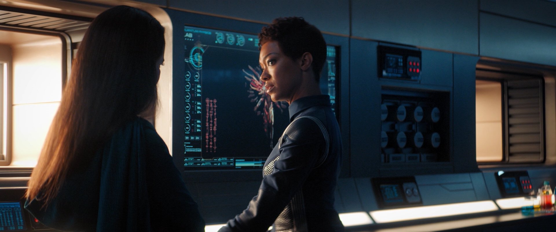 extant_StarTrekDiscovery_2x03-PointOfLight_03484.jpg
