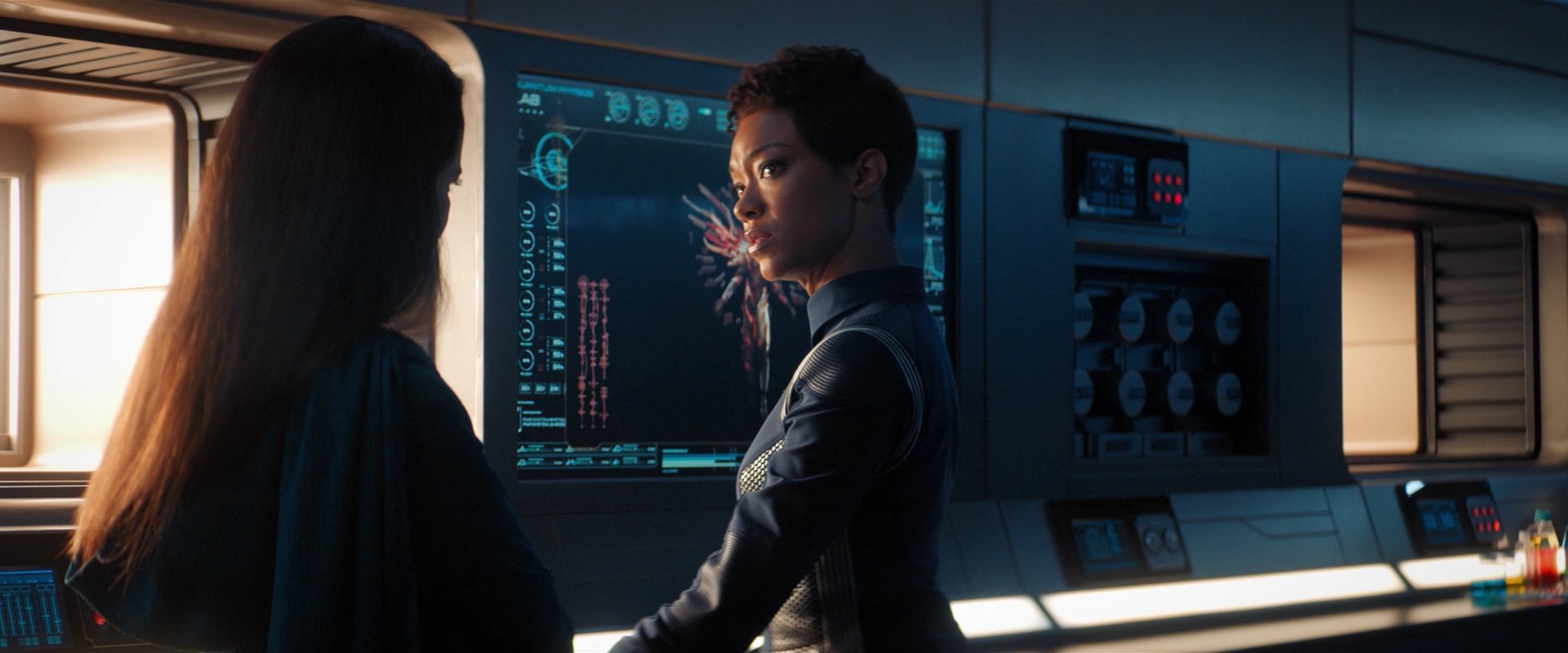 extant_StarTrekDiscovery_2x03-PointOfLight_03485.jpg