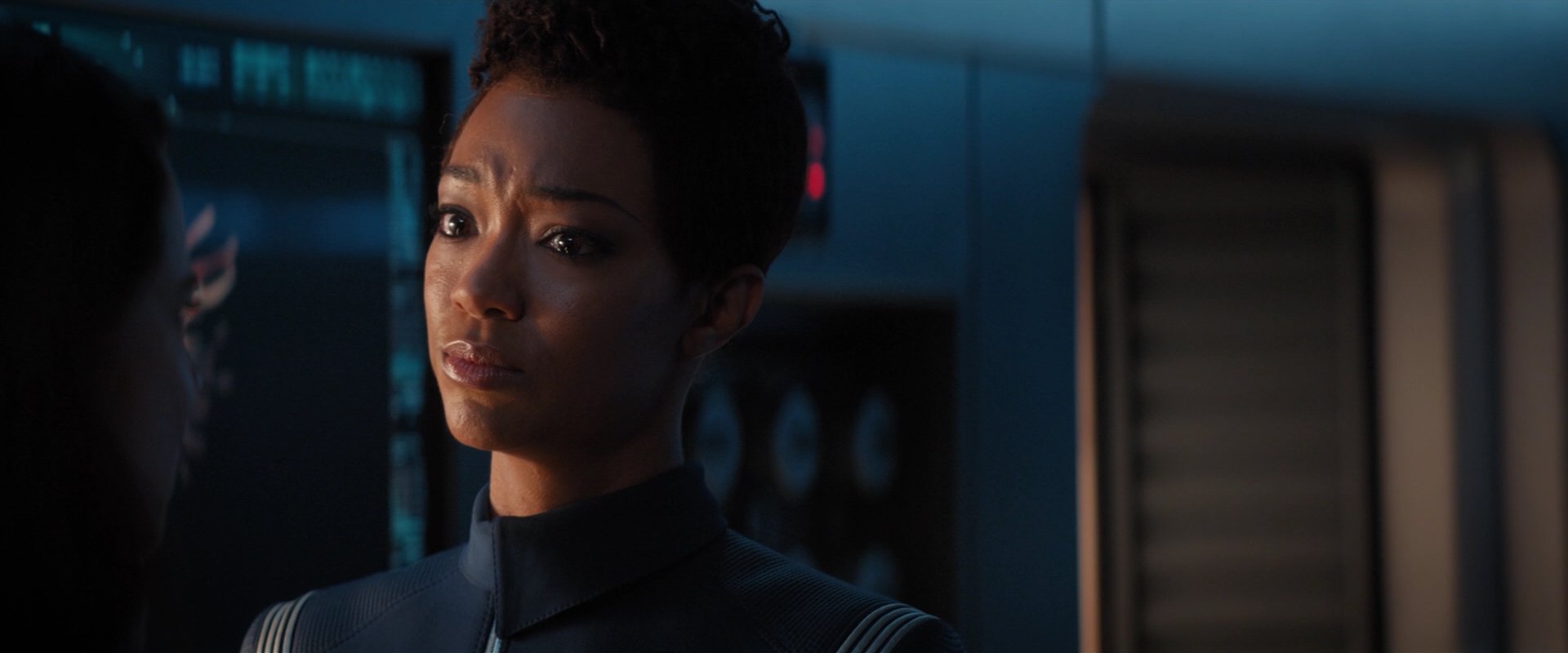 extant_StarTrekDiscovery_2x03-PointOfLight_03585.jpg