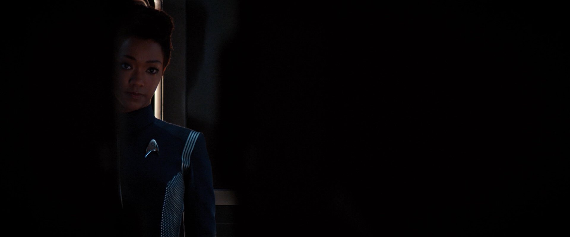 extant_StarTrekDiscovery_2x03-PointOfLight_03715.jpg