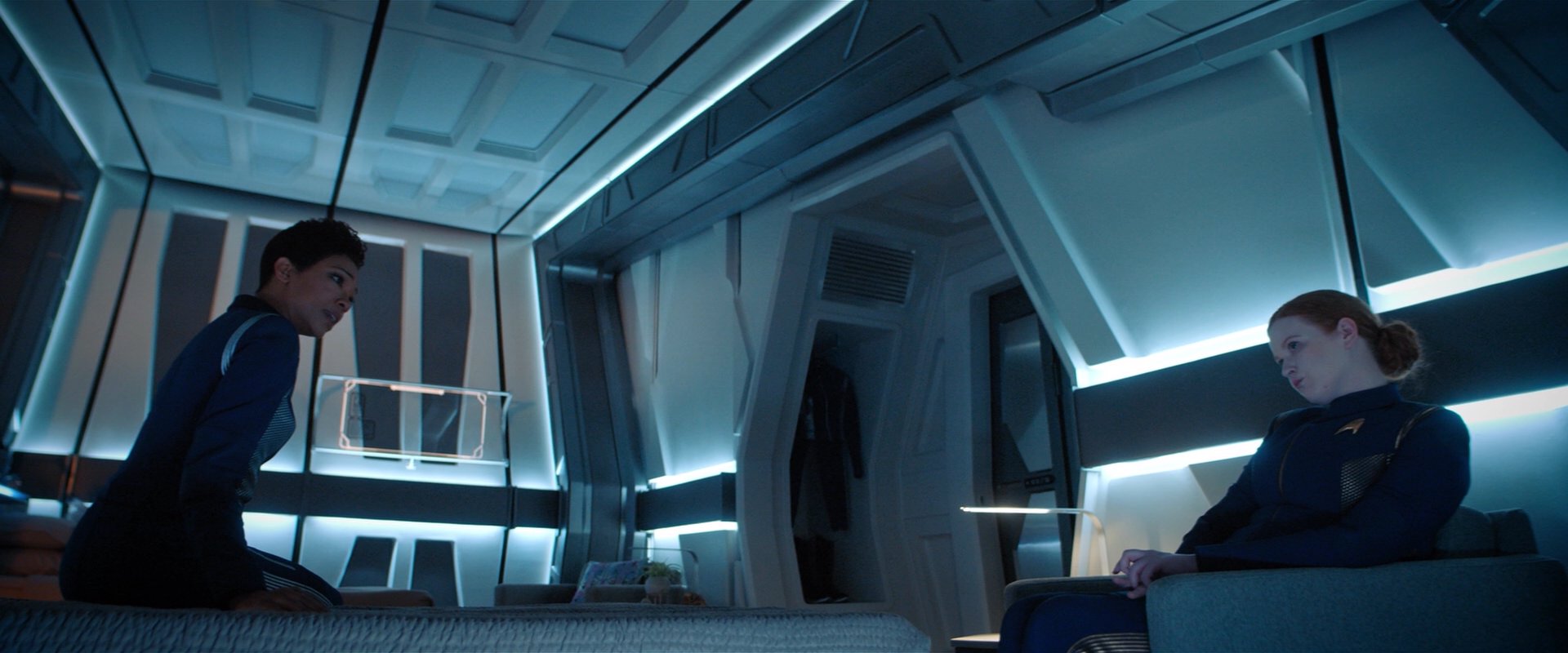 extant_StarTrekDiscovery_2x03-PointOfLight_03947.jpg