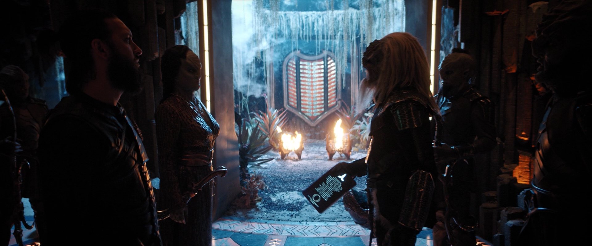 extant_StarTrekDiscovery_2x03-PointOfLight_04270.jpg