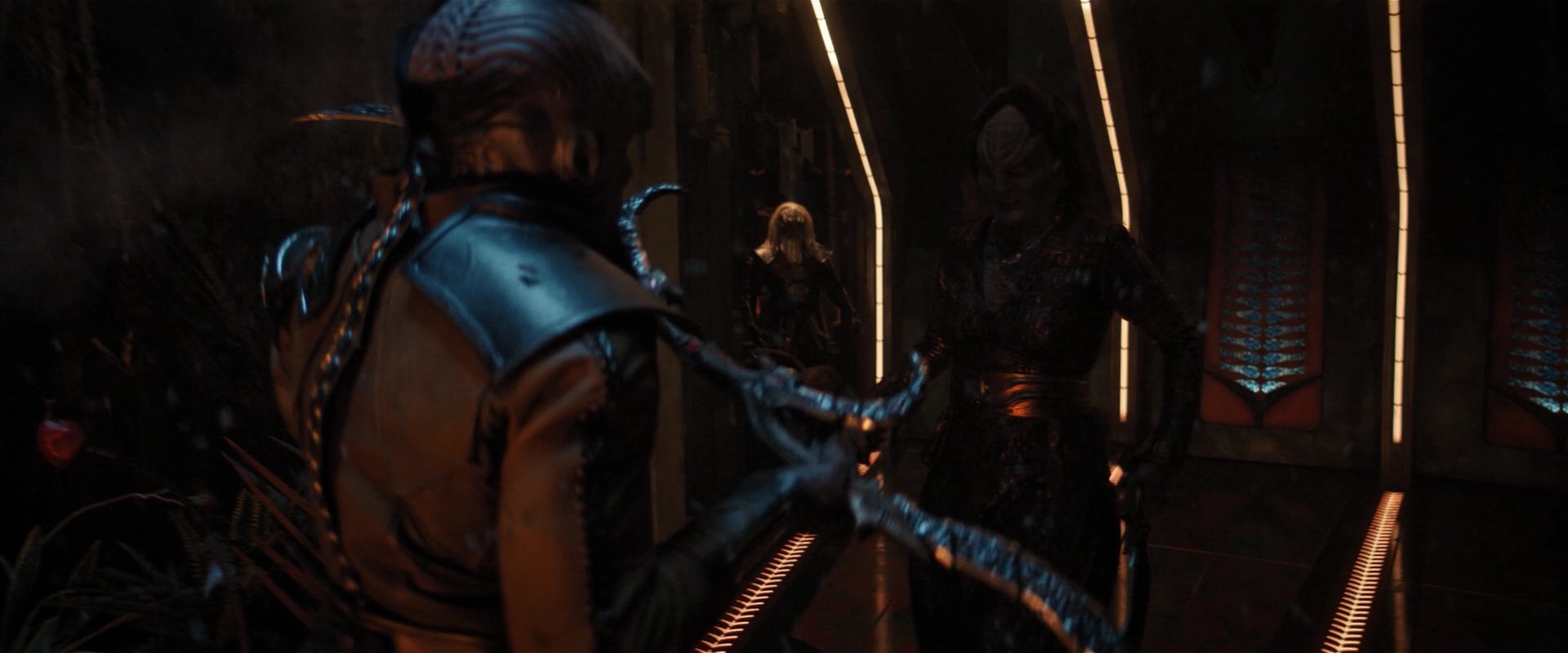 extant_StarTrekDiscovery_2x03-PointOfLight_04426.jpg