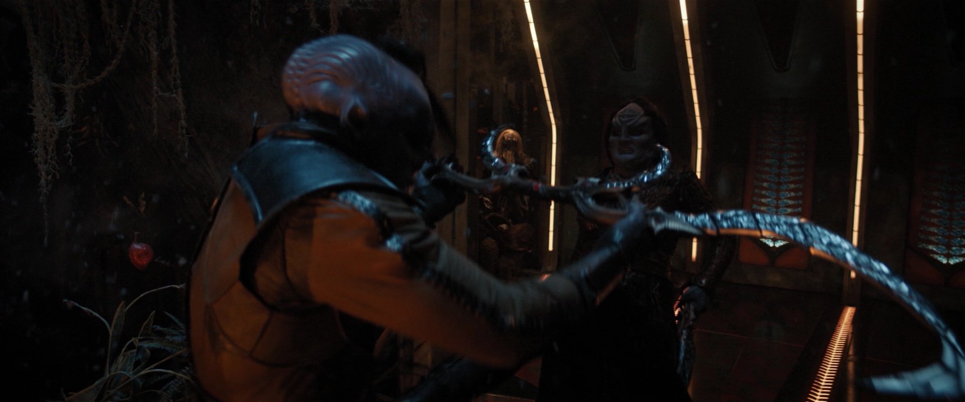 extant_StarTrekDiscovery_2x03-PointOfLight_04427.jpg