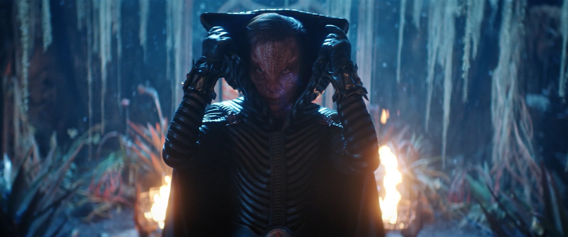 extant_StarTrekDiscovery_2x03-PointOfLight_04696.jpg
