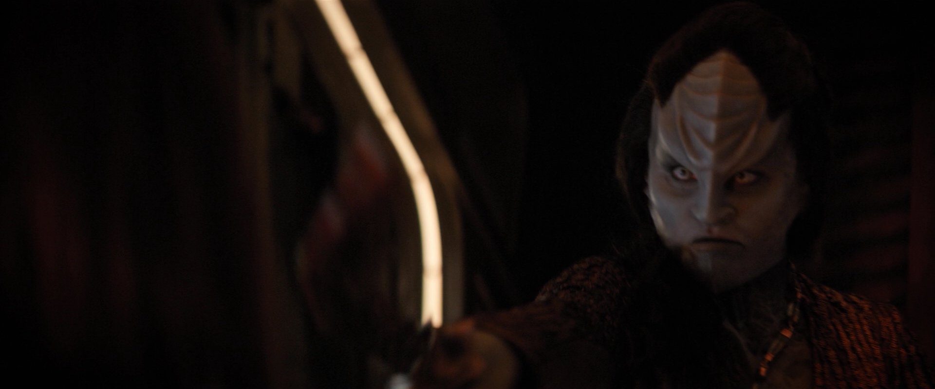 extant_StarTrekDiscovery_2x03-PointOfLight_04877.jpg