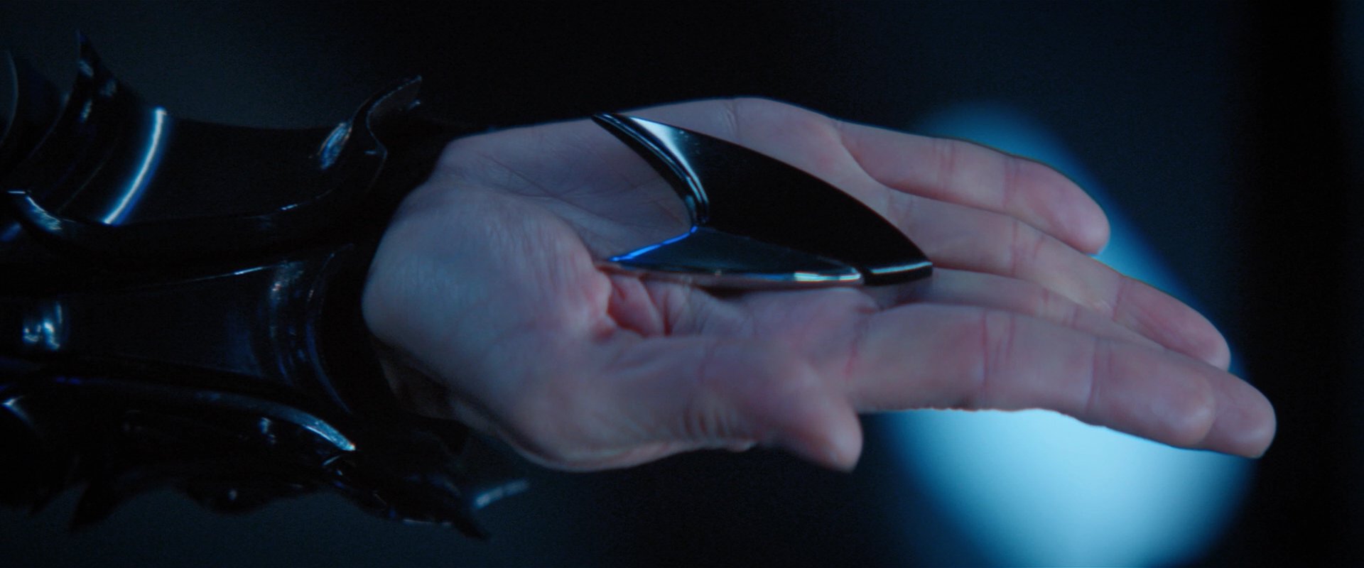 extant_StarTrekDiscovery_2x03-PointOfLight_05585.jpg