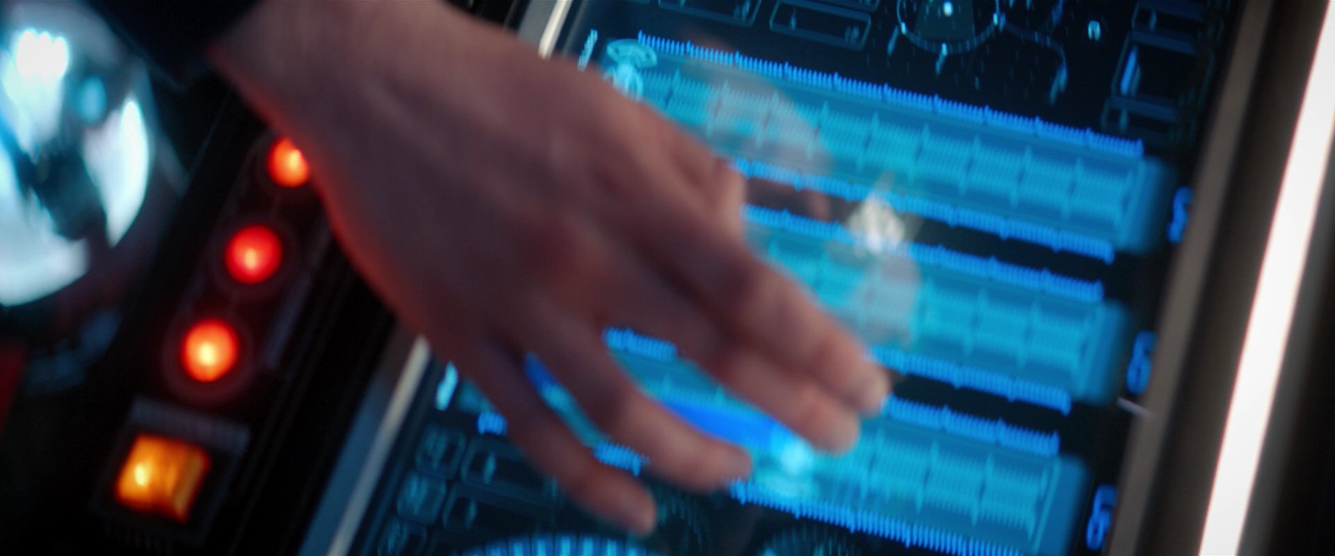extant_StarTrekDiscovery_2x04-AnObolForCharon_00193.jpg