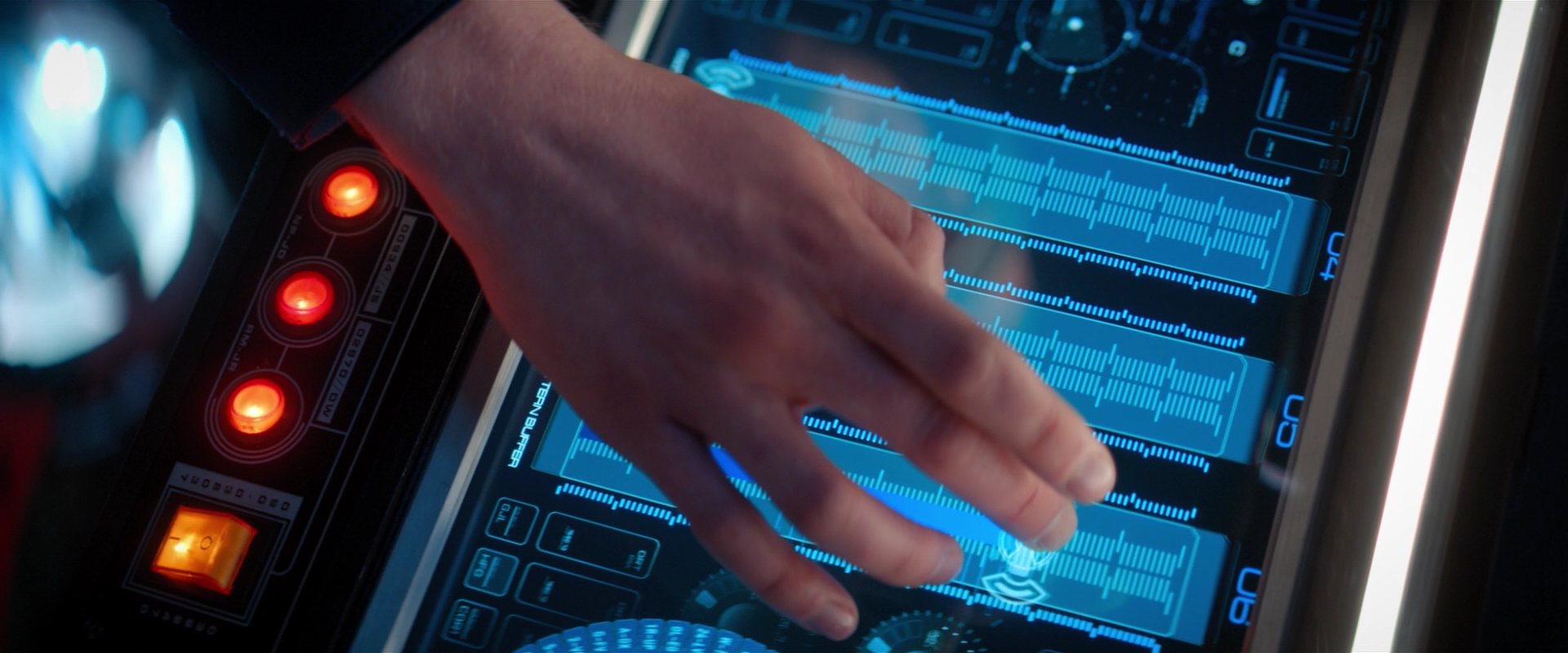 extant_StarTrekDiscovery_2x04-AnObolForCharon_00194.jpg