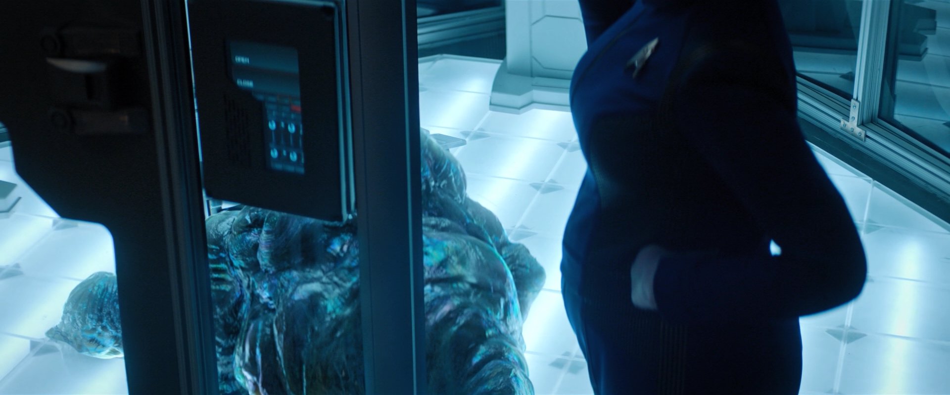 extant_StarTrekDiscovery_2x04-AnObolForCharon_00493.jpg
