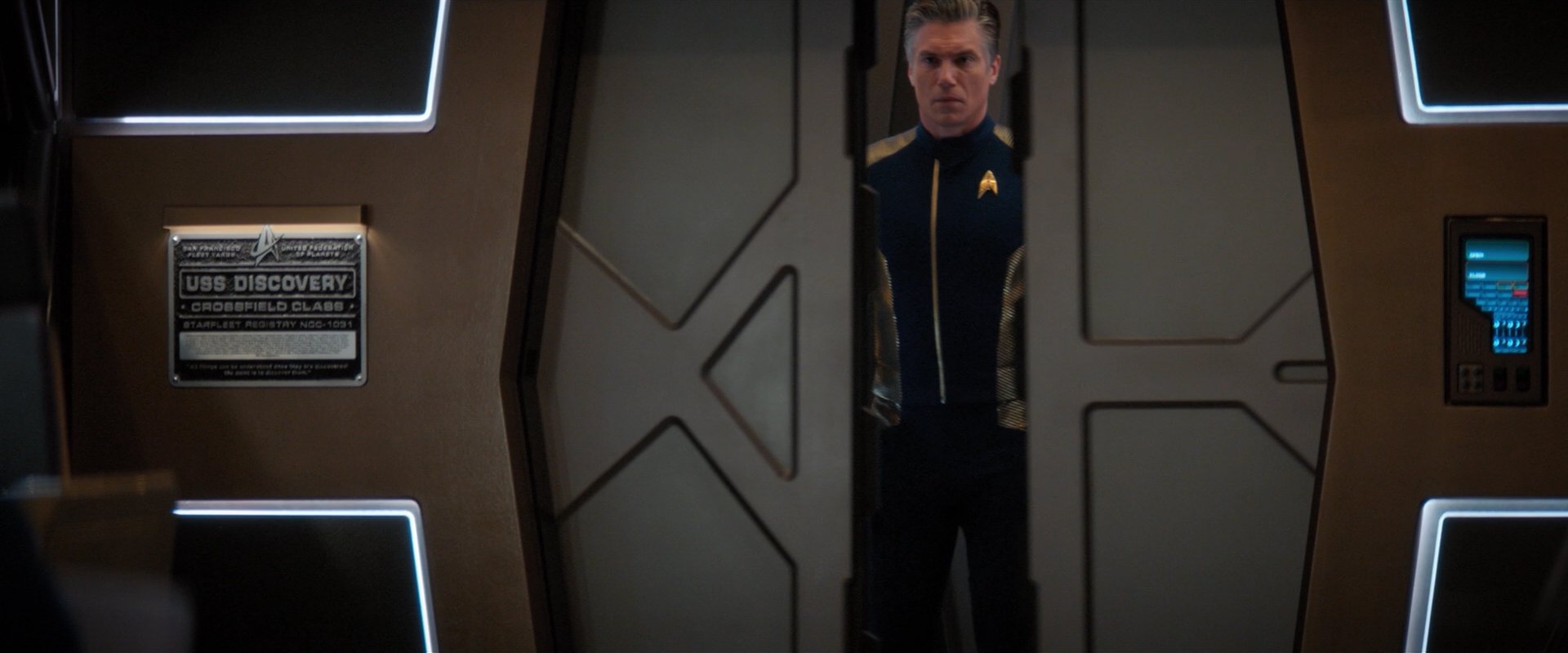 extant_StarTrekDiscovery_2x04-AnObolForCharon_00931.jpg