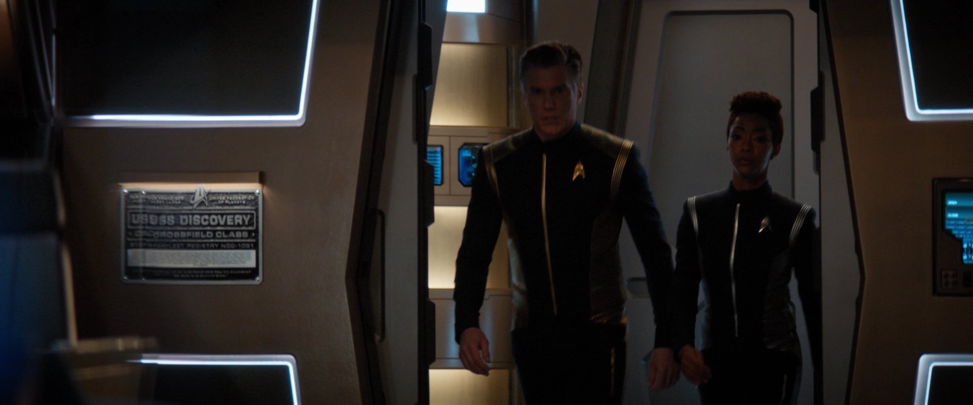 extant_StarTrekDiscovery_2x04-AnObolForCharon_00933.jpg