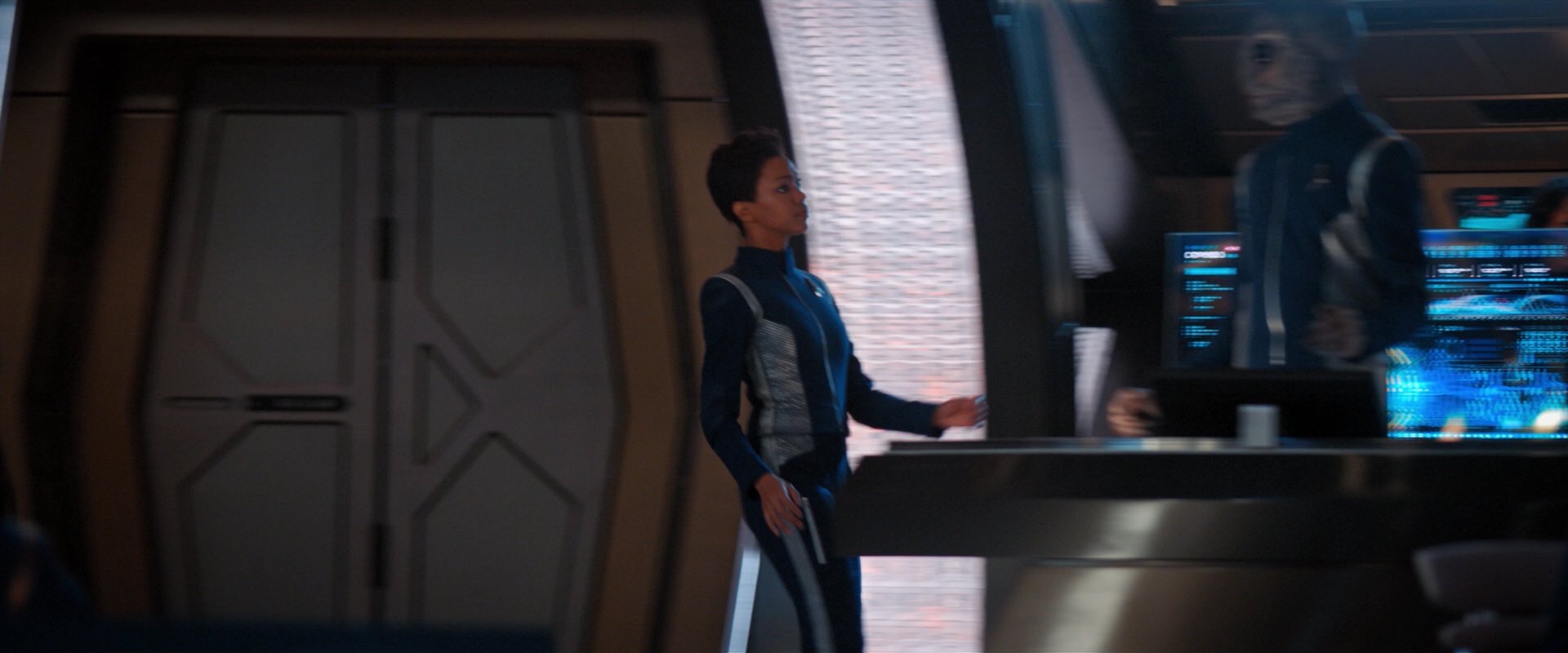 extant_StarTrekDiscovery_2x04-AnObolForCharon_00940.jpg
