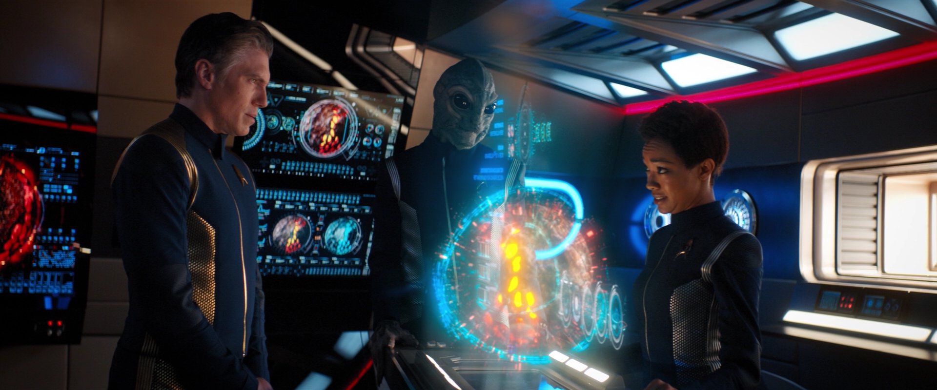 extant_StarTrekDiscovery_2x04-AnObolForCharon_01266.jpg
