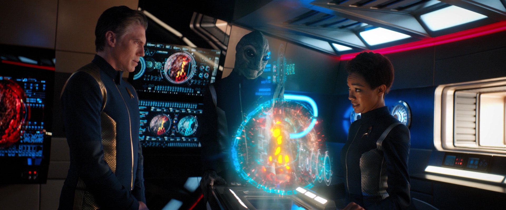 extant_StarTrekDiscovery_2x04-AnObolForCharon_01267.jpg