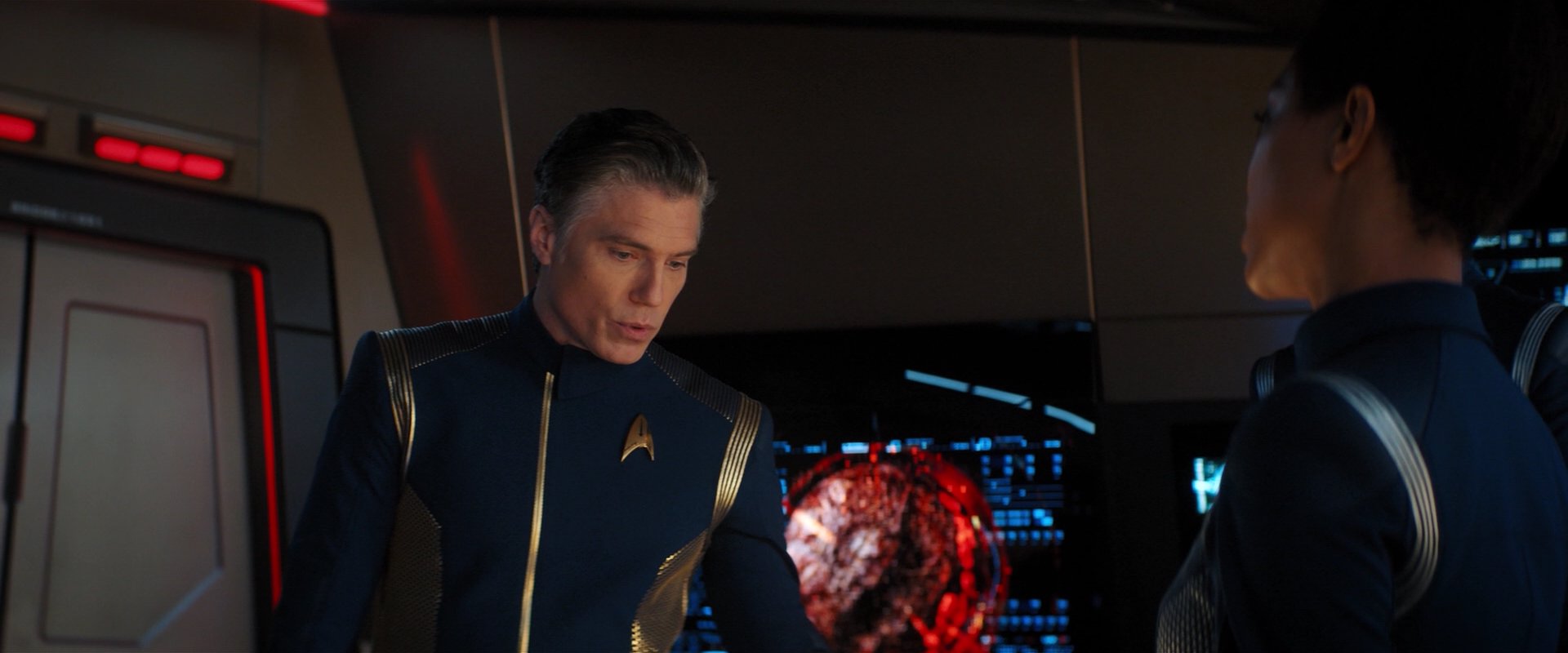 extant_StarTrekDiscovery_2x04-AnObolForCharon_01278.jpg