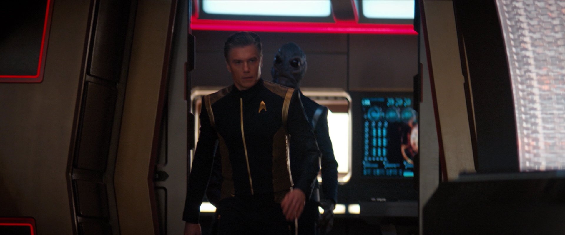 extant_StarTrekDiscovery_2x04-AnObolForCharon_01309.jpg