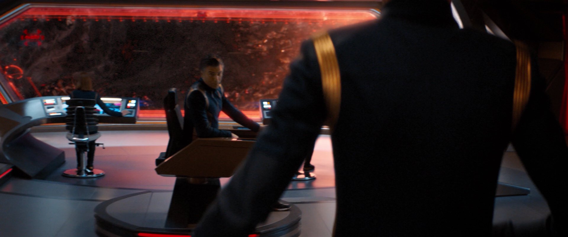 extant_StarTrekDiscovery_2x04-AnObolForCharon_01357.jpg