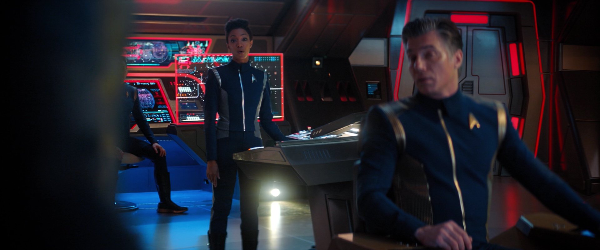 extant_StarTrekDiscovery_2x04-AnObolForCharon_01364.jpg