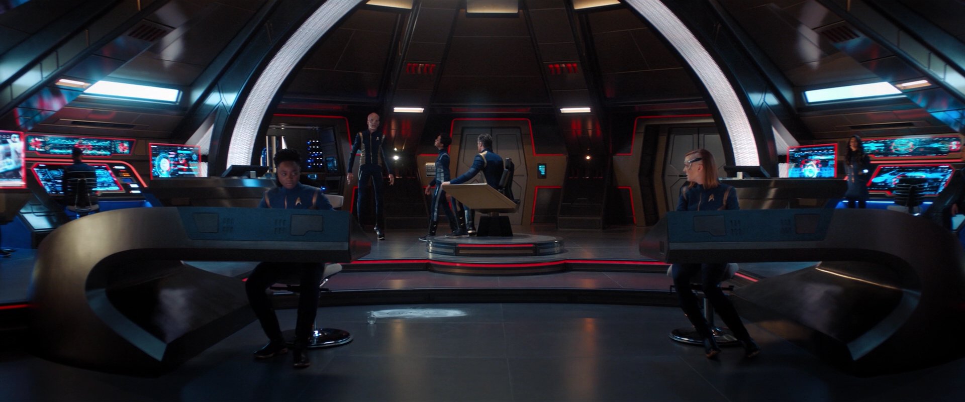 extant_StarTrekDiscovery_2x04-AnObolForCharon_01374.jpg
