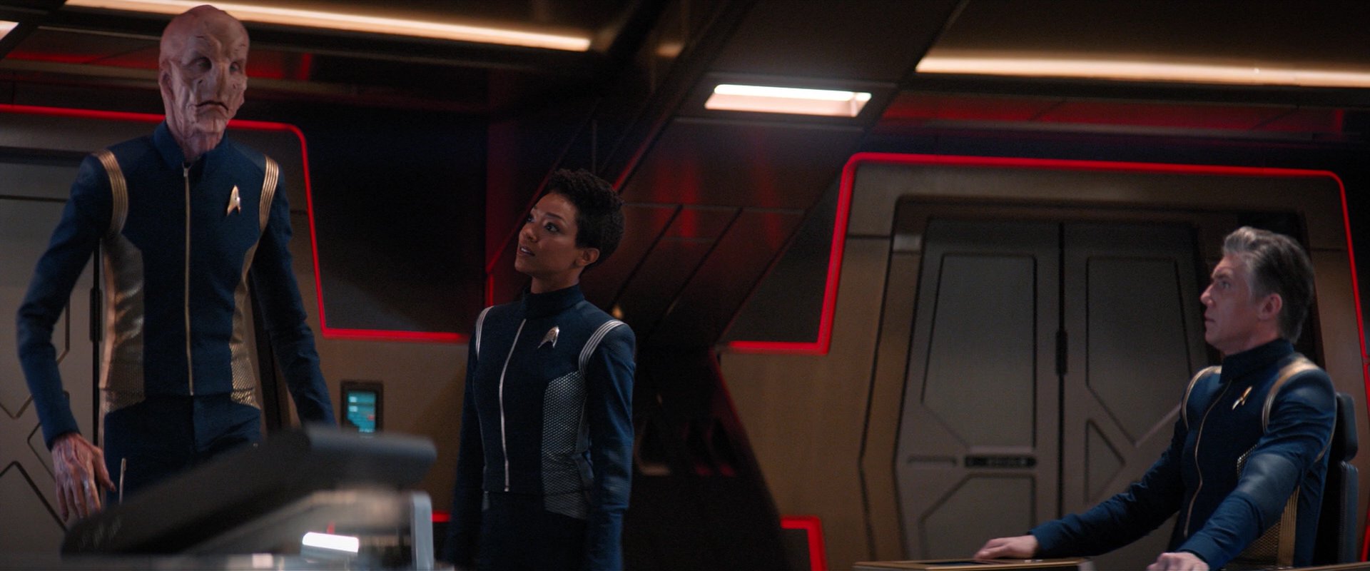 extant_StarTrekDiscovery_2x04-AnObolForCharon_01388.jpg