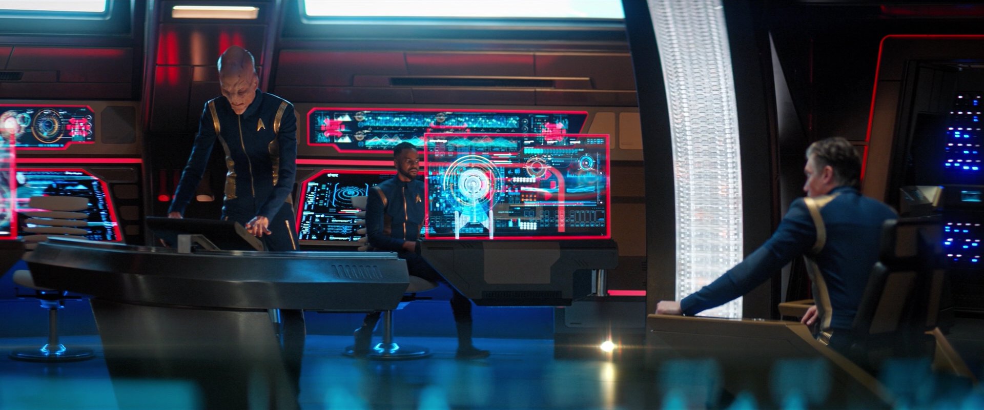 extant_StarTrekDiscovery_2x04-AnObolForCharon_01403.jpg