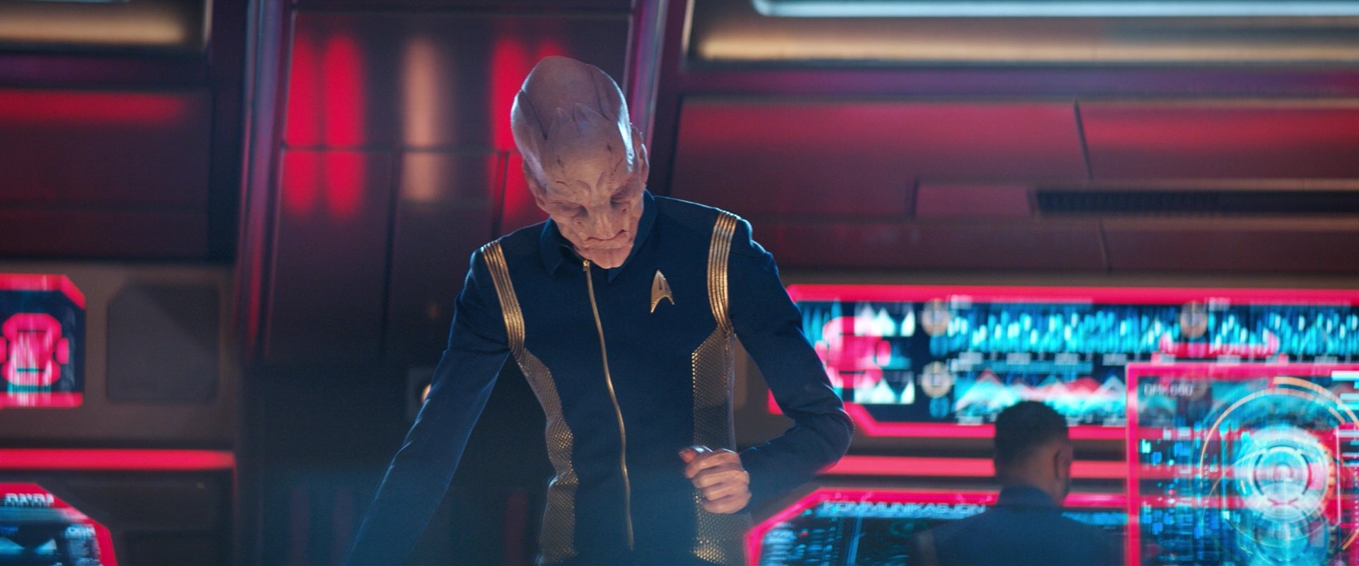 extant_StarTrekDiscovery_2x04-AnObolForCharon_01412.jpg