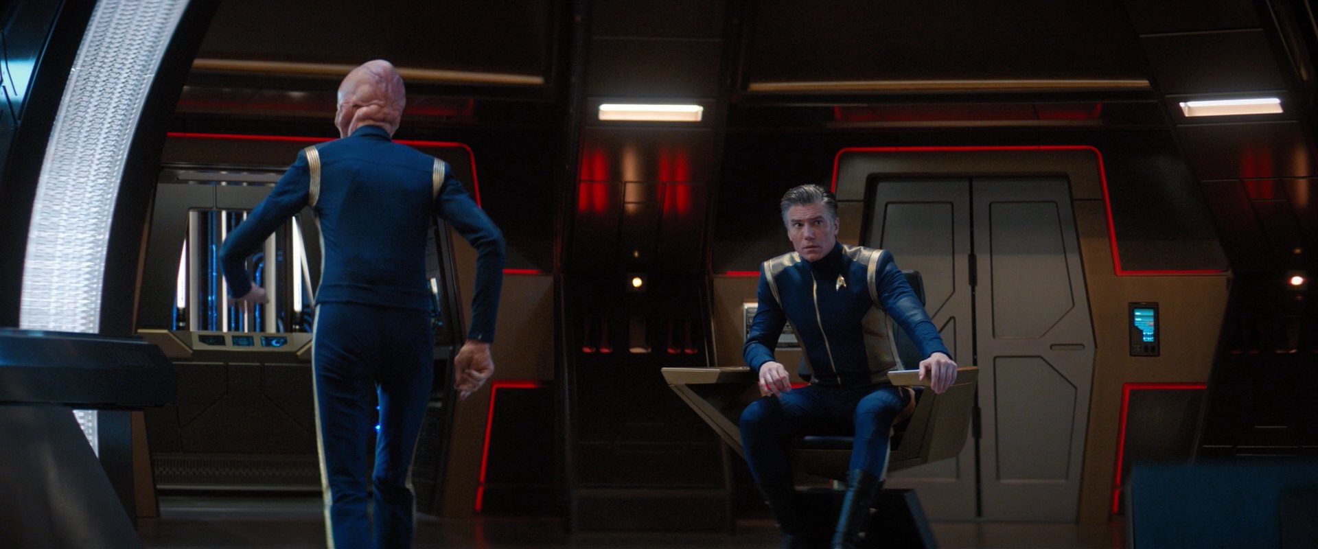 extant_StarTrekDiscovery_2x04-AnObolForCharon_01454.jpg
