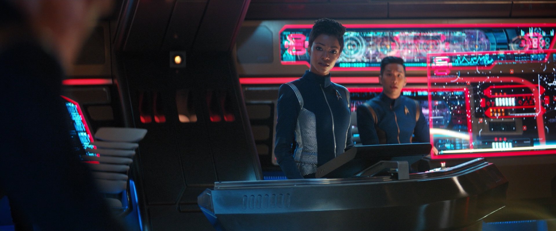 extant_StarTrekDiscovery_2x04-AnObolForCharon_01471.jpg