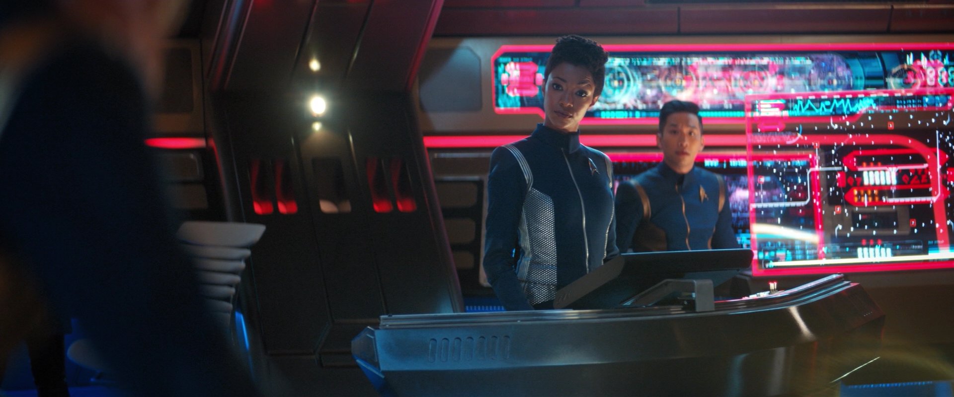 extant_StarTrekDiscovery_2x04-AnObolForCharon_01473.jpg