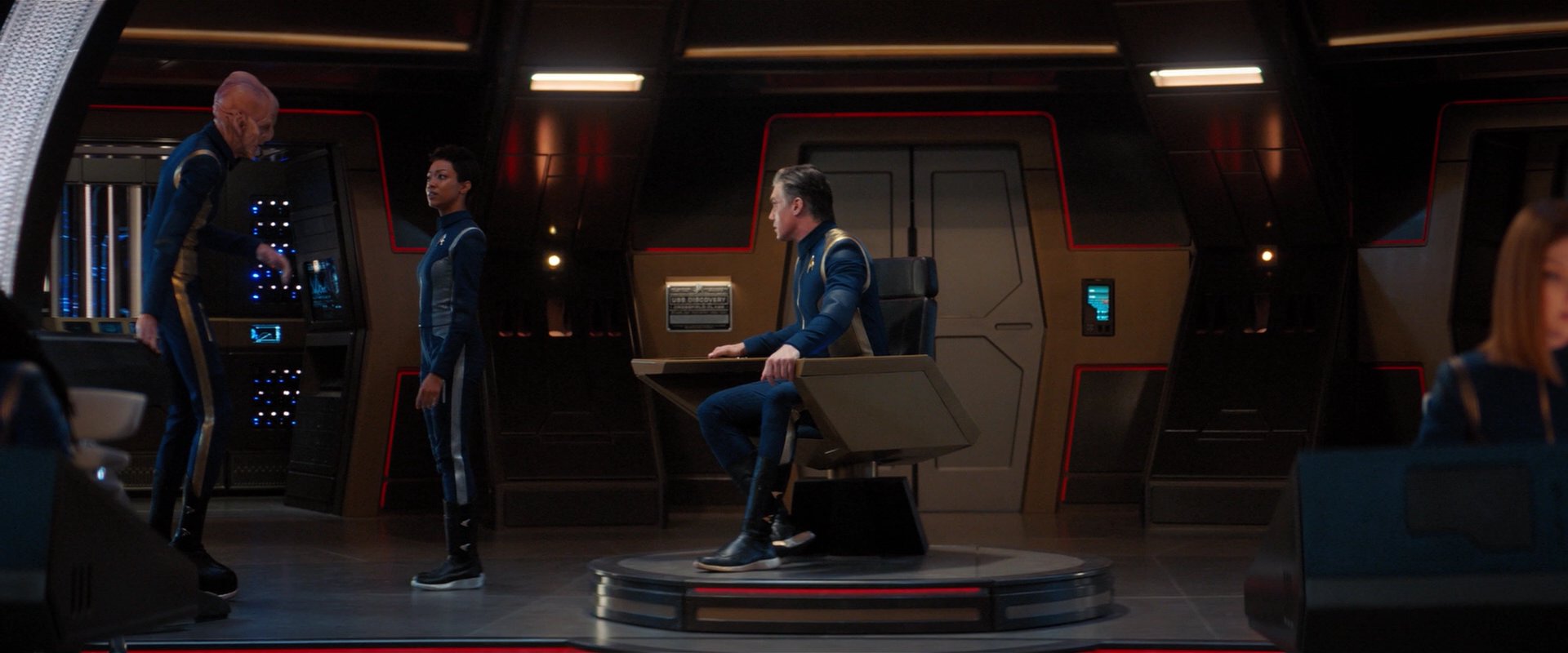 extant_StarTrekDiscovery_2x04-AnObolForCharon_01524.jpg