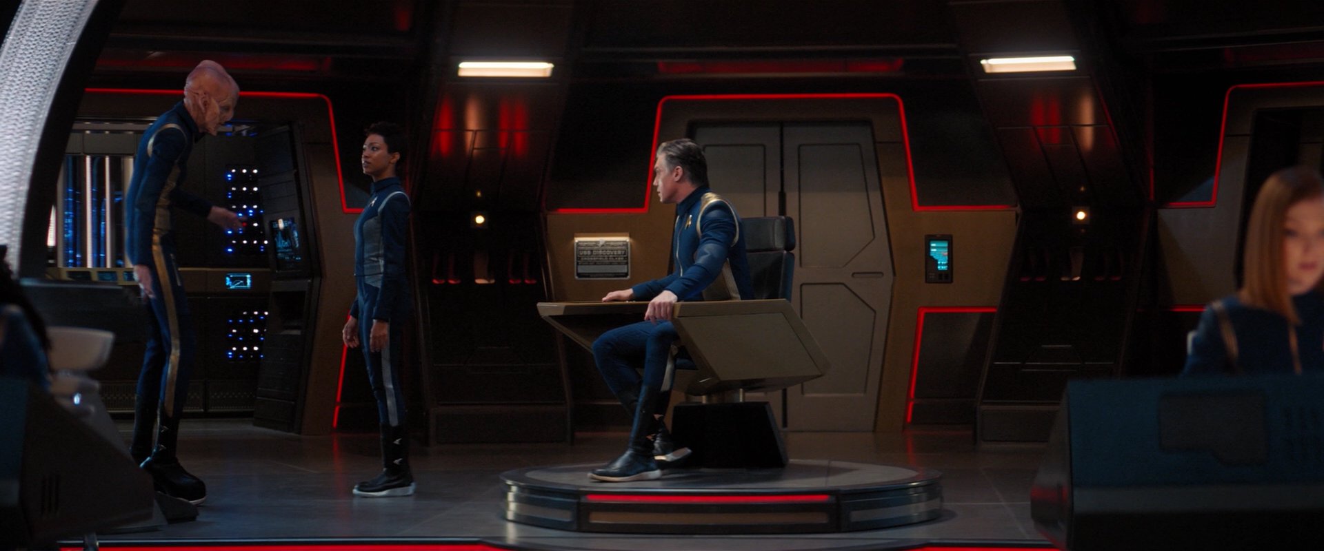 extant_StarTrekDiscovery_2x04-AnObolForCharon_01525.jpg