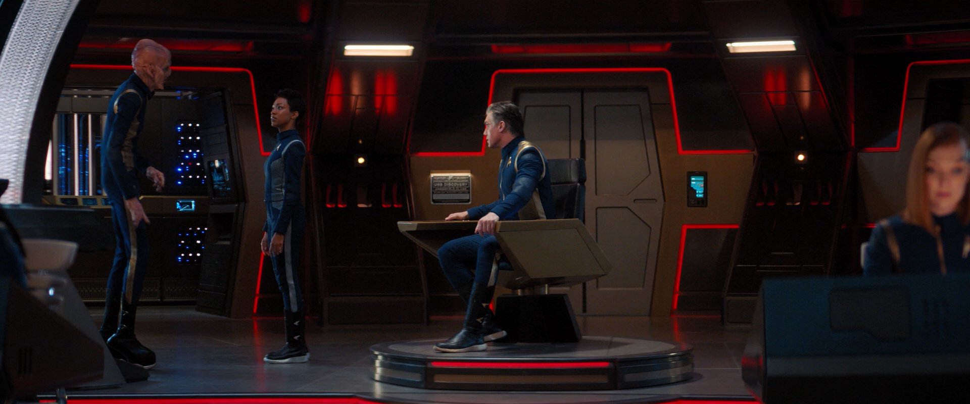 extant_StarTrekDiscovery_2x04-AnObolForCharon_01526.jpg