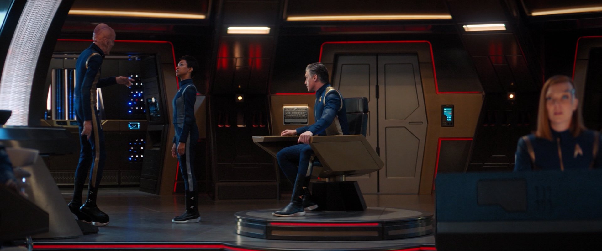 extant_StarTrekDiscovery_2x04-AnObolForCharon_01529.jpg