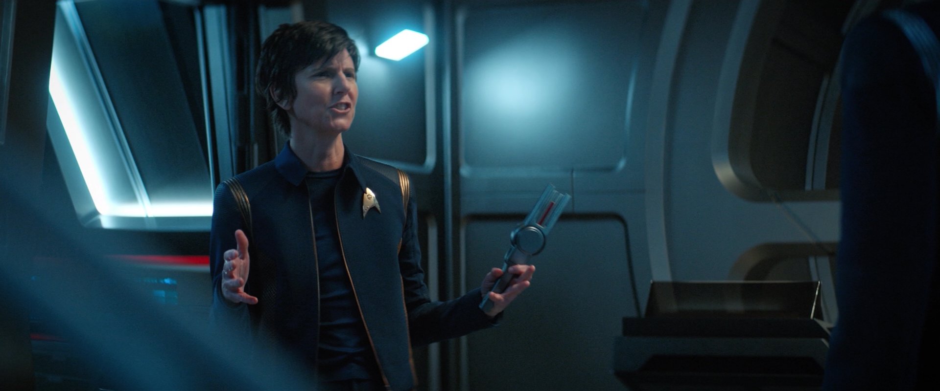 extant_StarTrekDiscovery_2x04-AnObolForCharon_01735.jpg