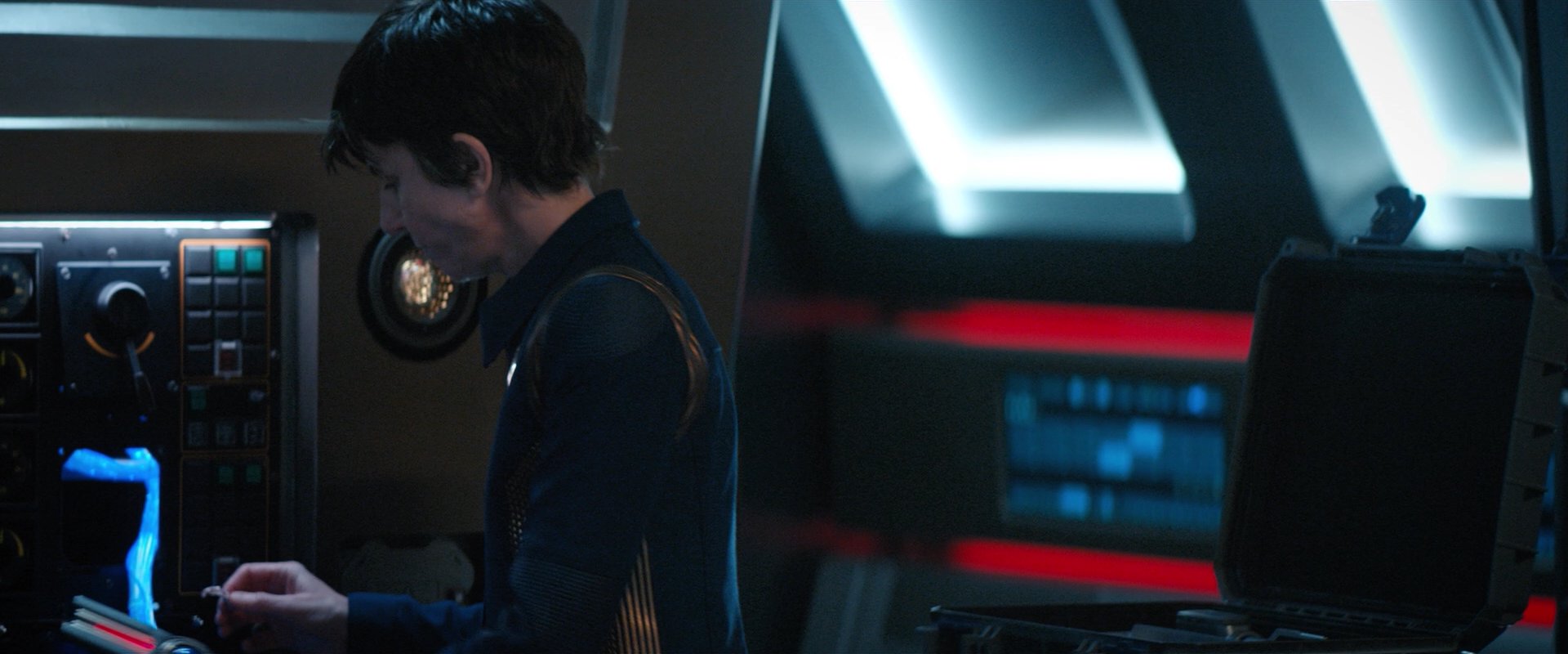 extant_StarTrekDiscovery_2x04-AnObolForCharon_01819.jpg