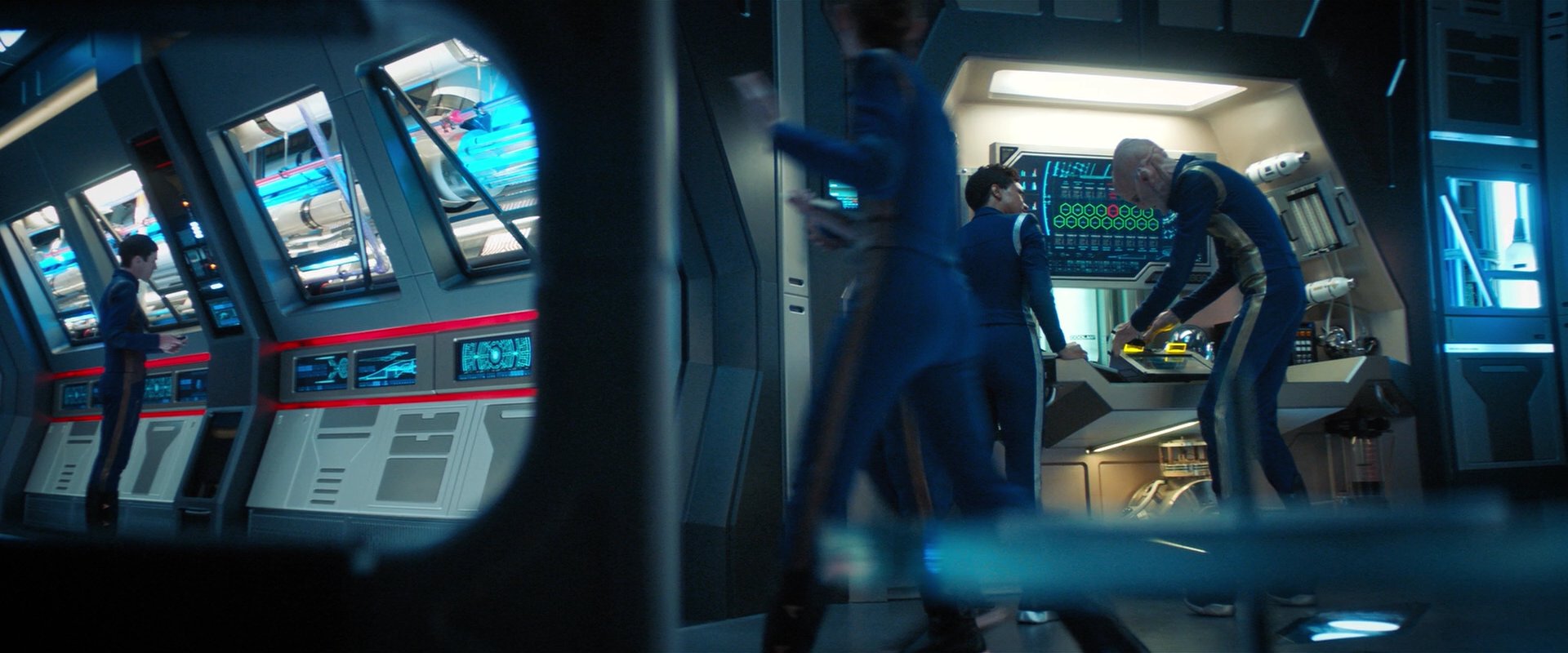 extant_StarTrekDiscovery_2x04-AnObolForCharon_01830.jpg