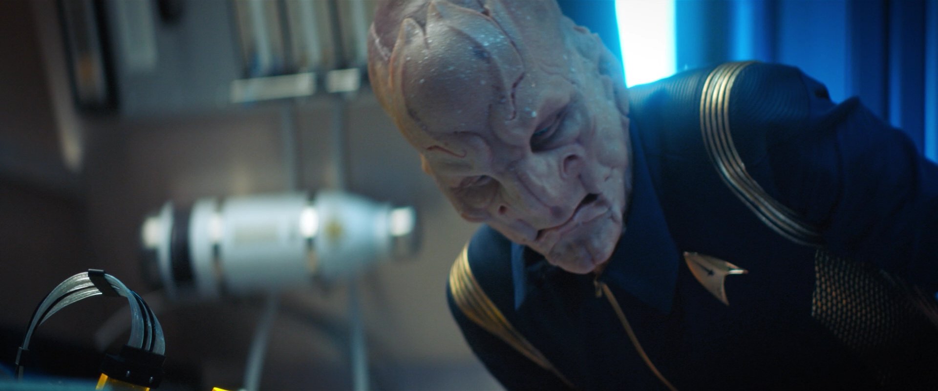 extant_StarTrekDiscovery_2x04-AnObolForCharon_01860.jpg