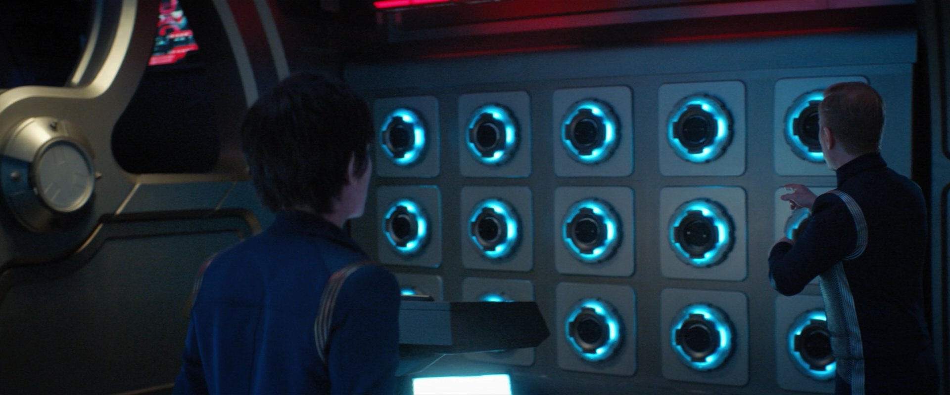 extant_StarTrekDiscovery_2x04-AnObolForCharon_01991.jpg