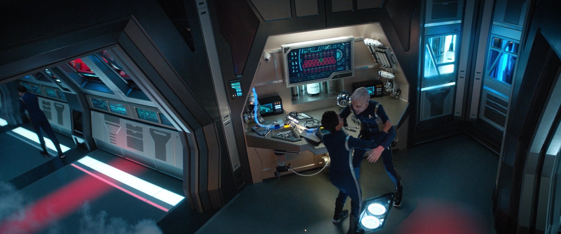 extant_StarTrekDiscovery_2x04-AnObolForCharon_02034.jpg