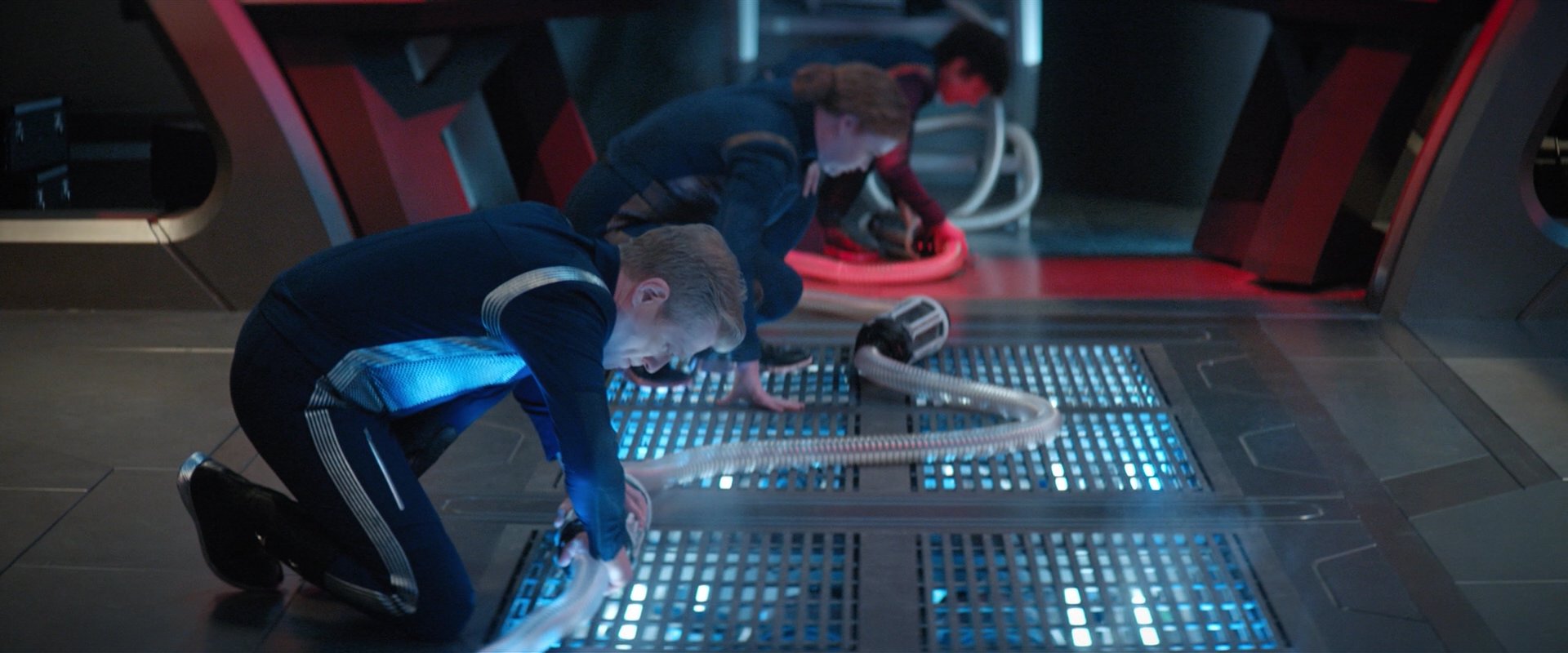 extant_StarTrekDiscovery_2x04-AnObolForCharon_02041.jpg