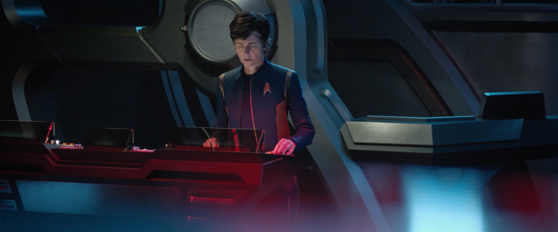extant_StarTrekDiscovery_2x04-AnObolForCharon_02510.jpg