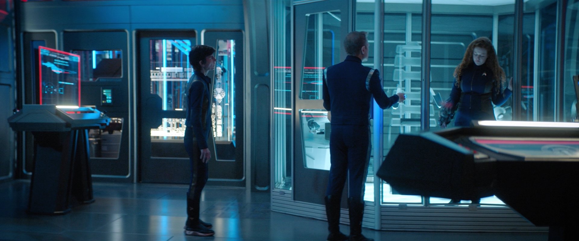 extant_StarTrekDiscovery_2x04-AnObolForCharon_02594.jpg