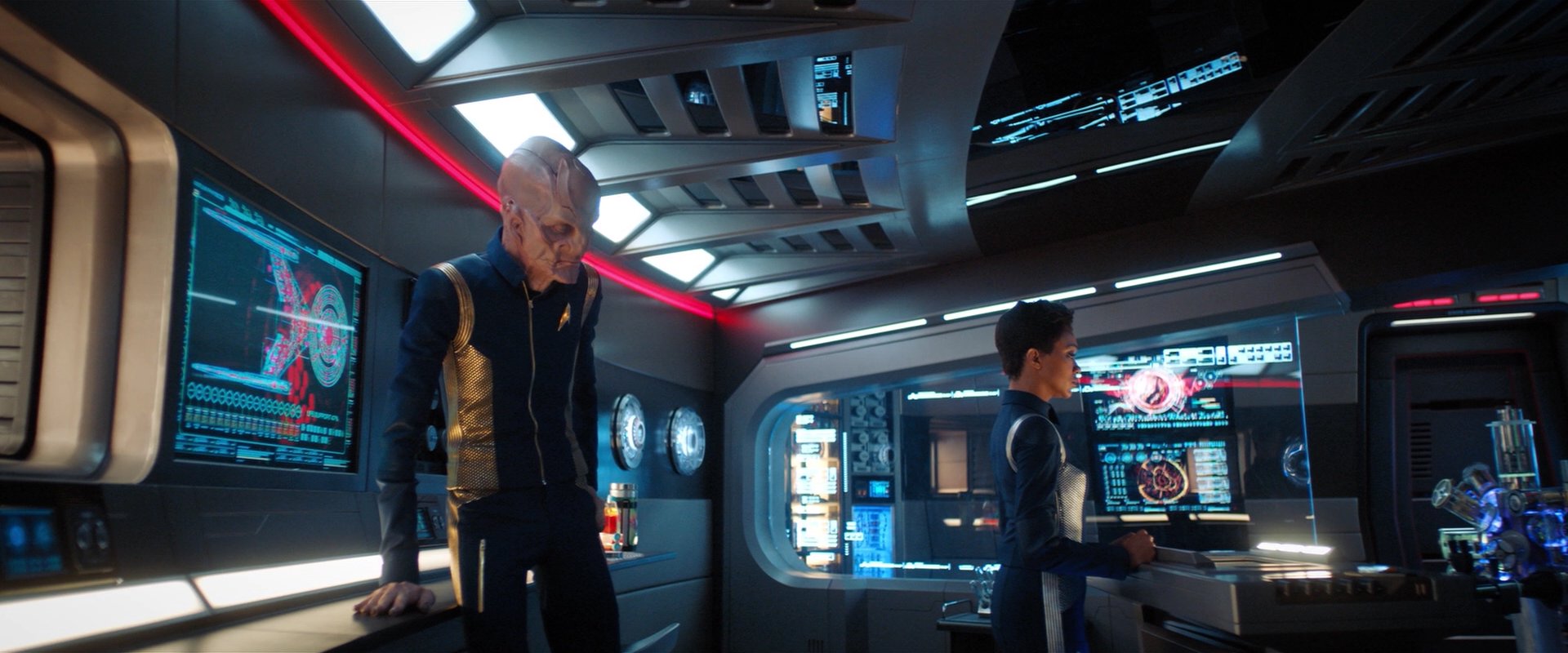 extant_StarTrekDiscovery_2x04-AnObolForCharon_02802.jpg