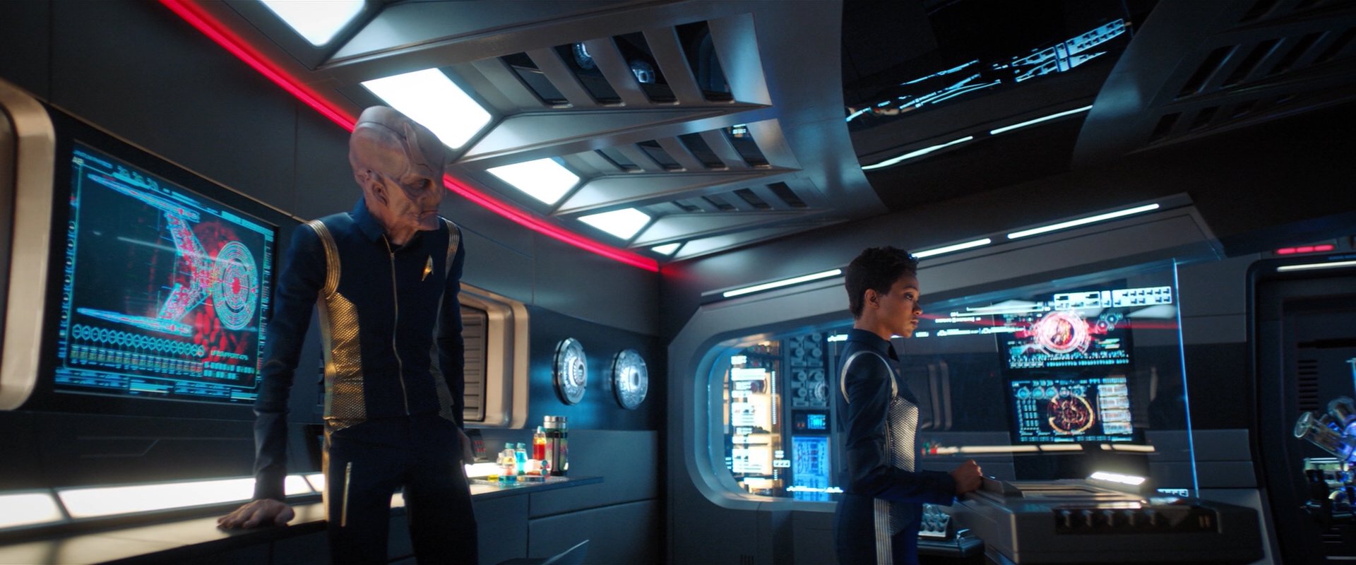 extant_StarTrekDiscovery_2x04-AnObolForCharon_02815.jpg