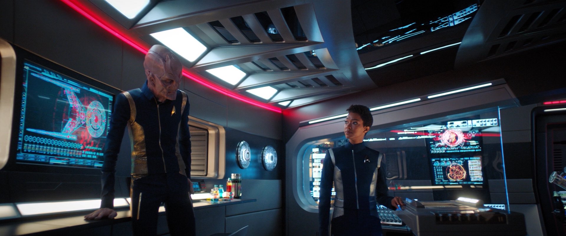 extant_StarTrekDiscovery_2x04-AnObolForCharon_02818.jpg