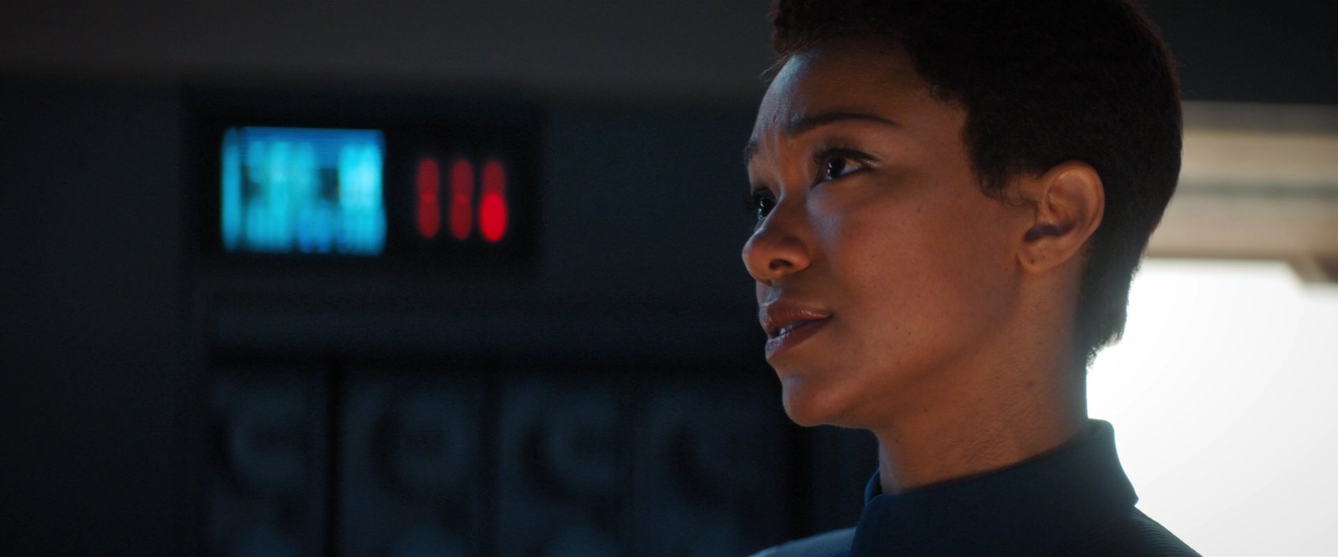 extant_StarTrekDiscovery_2x04-AnObolForCharon_02925.jpg