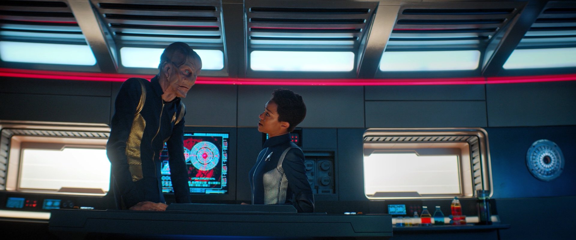extant_StarTrekDiscovery_2x04-AnObolForCharon_02993.jpg