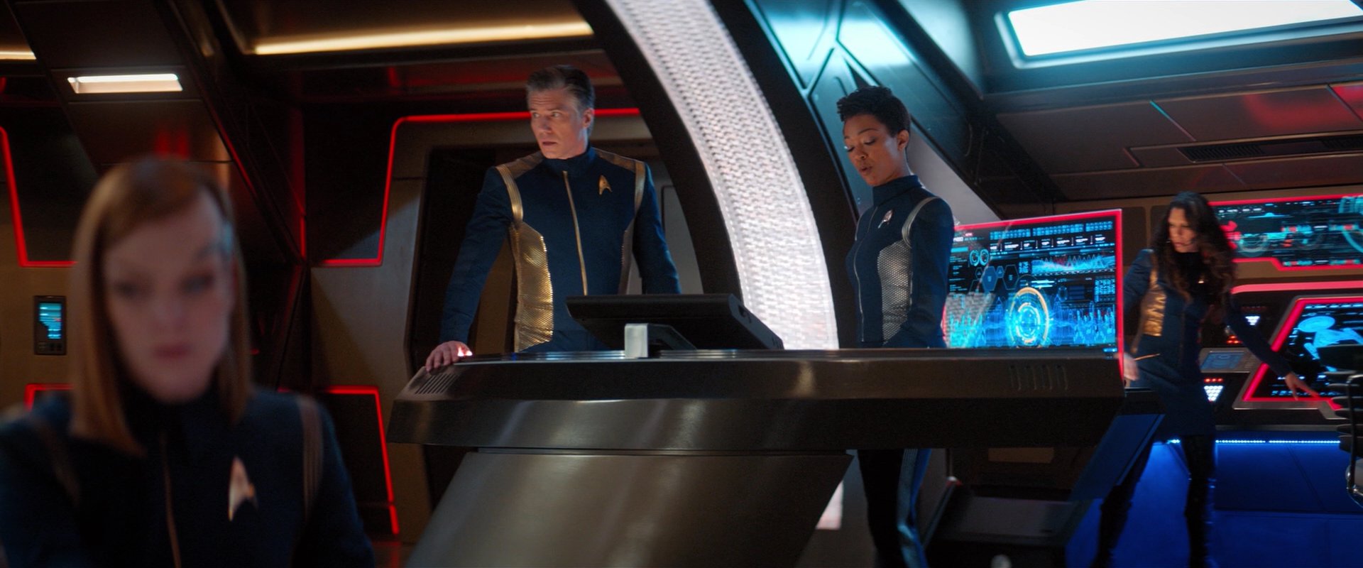 extant_StarTrekDiscovery_2x04-AnObolForCharon_03255.jpg